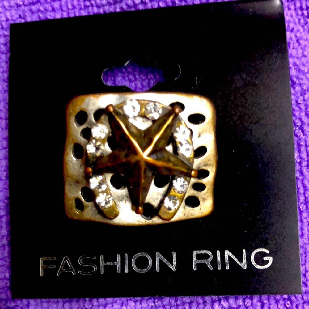 🌻 2/$10 Cowgirl ring . Bronze/Brown. Horseshoe. Stretch OS